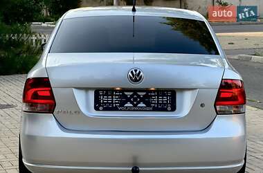 Седан Volkswagen Polo 2011 в 