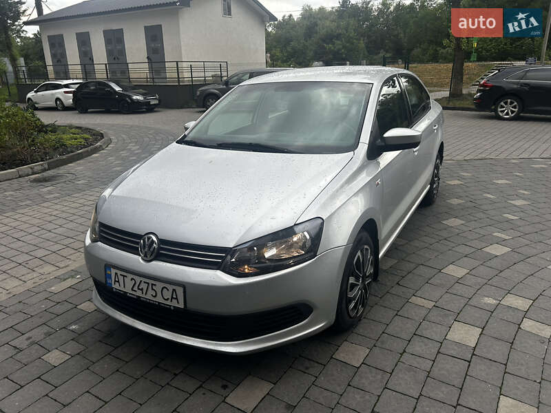 Седан Volkswagen Polo 2012 в Івано-Франківську