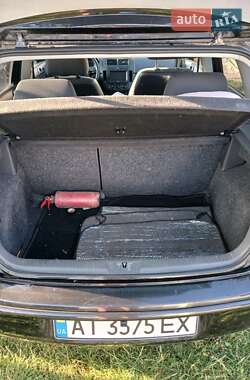 Хетчбек Volkswagen Polo 2002 в 