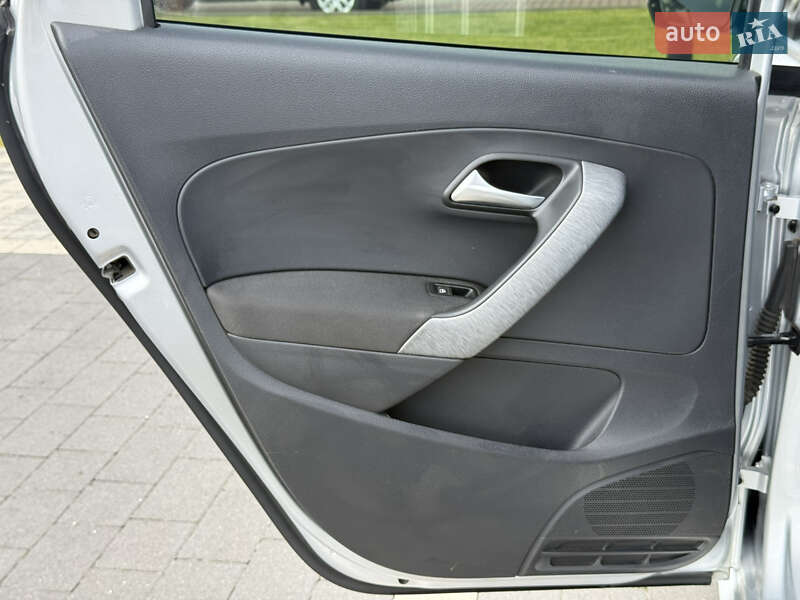 Хэтчбек Volkswagen Polo 2010 в Мукачево