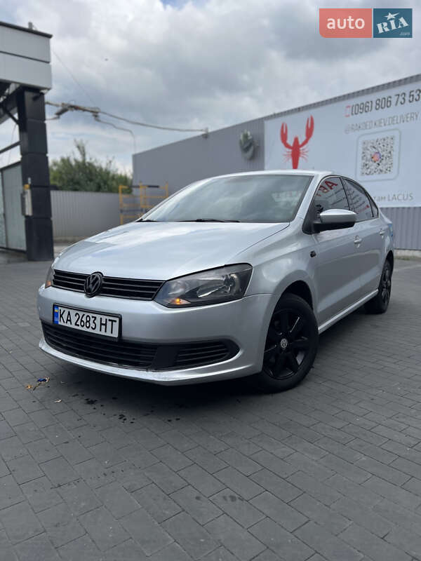 Седан Volkswagen Polo 2013 в 