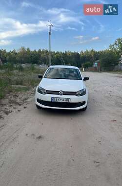 Седан Volkswagen Polo 2012 в Лебедині