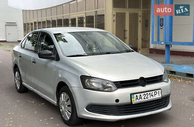 Седан Volkswagen Polo 2013 в 