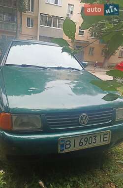 Седан Volkswagen Polo 1996 в Харькове