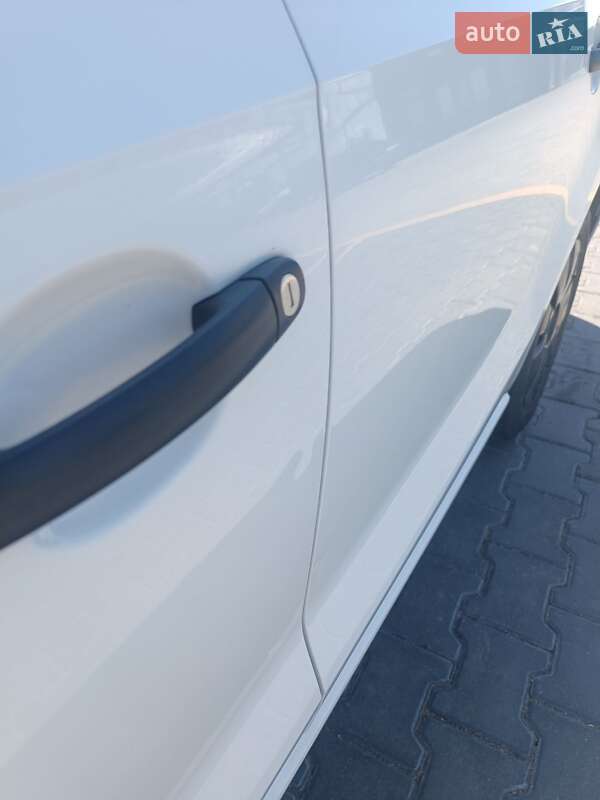 Седан Volkswagen Polo 2017 в Николаеве