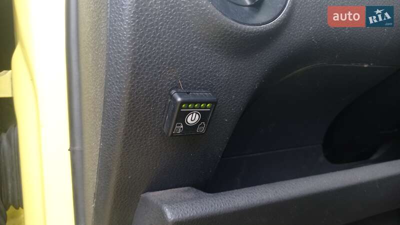 Хетчбек Volkswagen Polo 2003 в Дніпрі