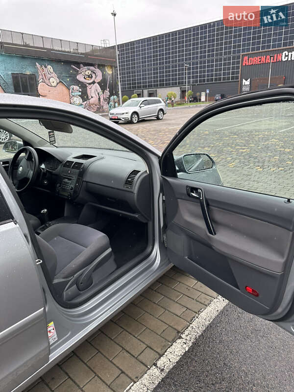 Хэтчбек Volkswagen Polo 2007 в Киверцах