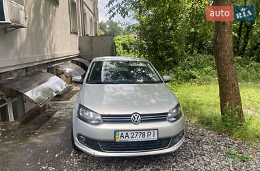 Седан Volkswagen Polo 2013 в Киеве