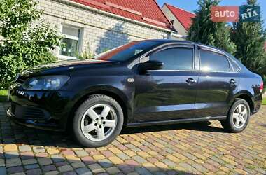 Седан Volkswagen Polo 2013 в Киеве