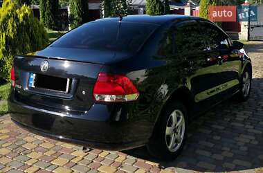 Седан Volkswagen Polo 2013 в Киеве