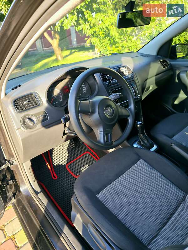 Седан Volkswagen Polo 2013 в Киеве фото 16 Седан Volkswagen Polo 2013 в Киеве