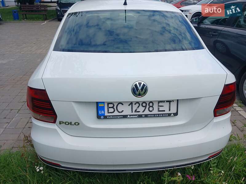 Седан Volkswagen Polo 2017 в Львове