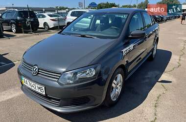 Седан Volkswagen Polo 2012 в Киеве