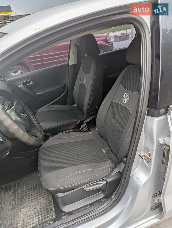 Седан Volkswagen Polo 2012 в Радивиліві