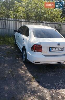 Седан Volkswagen Polo 2017 в Львове