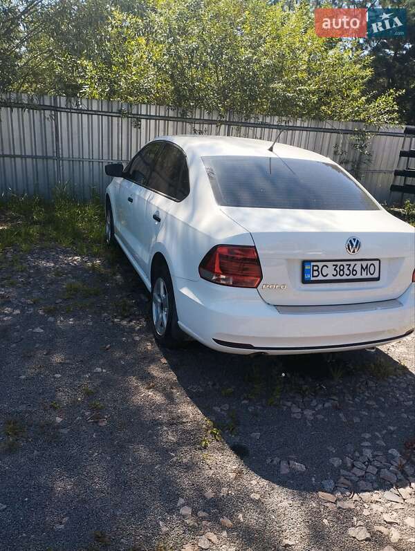 Седан Volkswagen Polo 2017 в Львове