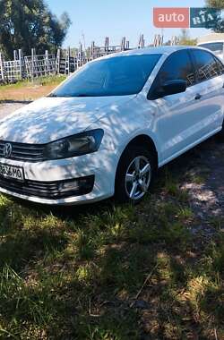 Седан Volkswagen Polo 2017 в Львові