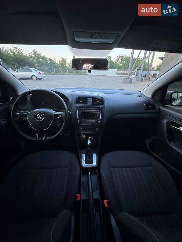 Седан Volkswagen Polo 2017 в Дніпрі