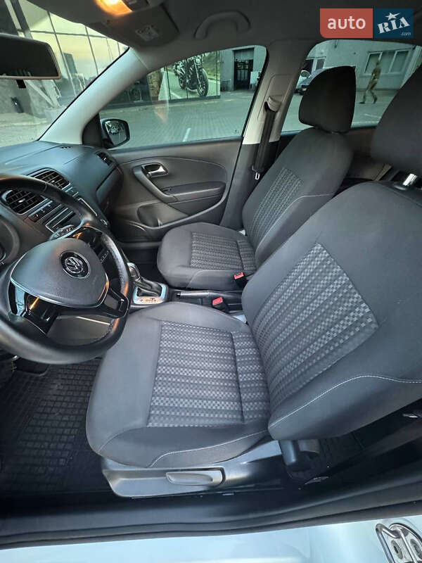 Седан Volkswagen Polo 2017 в Дніпрі