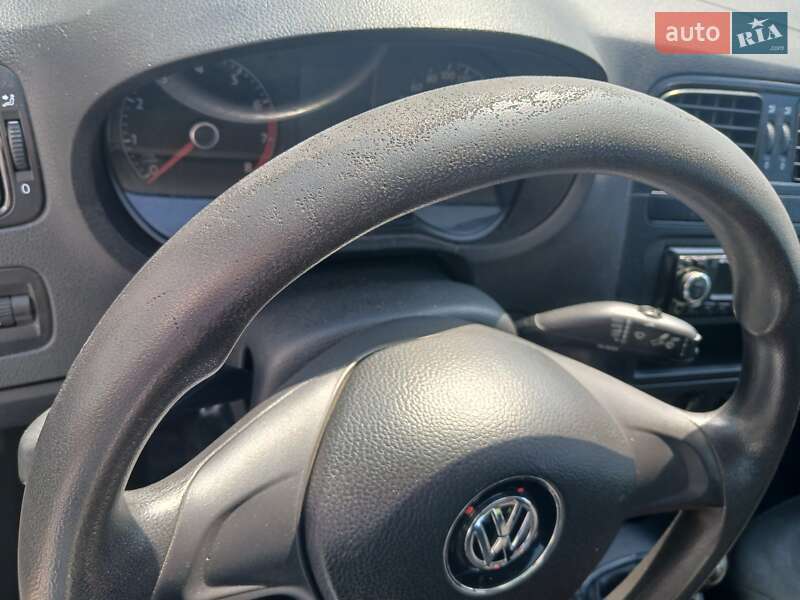 Седан Volkswagen Polo 2017 в Львове