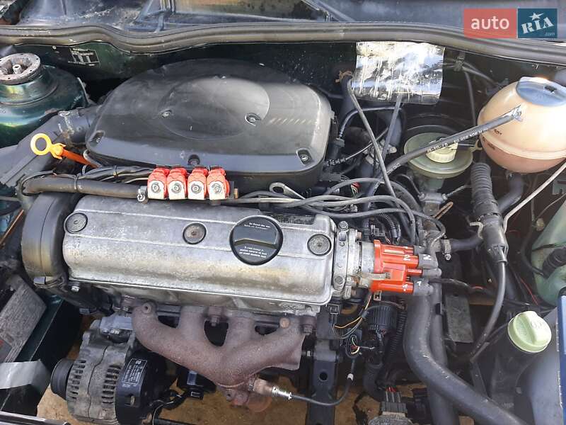 Седан Volkswagen Polo 1997 в Долині