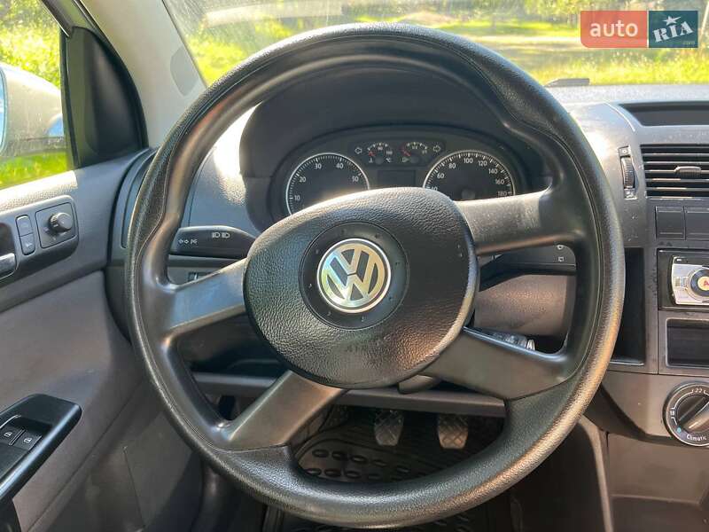 Хетчбек Volkswagen Polo 2005 в Костопілі