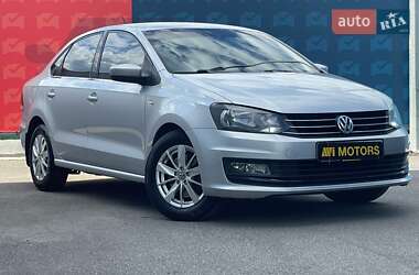 Седан Volkswagen Polo 2017 в Киеве
