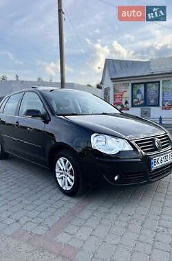 Хэтчбек Volkswagen Polo 2008 в Ровно