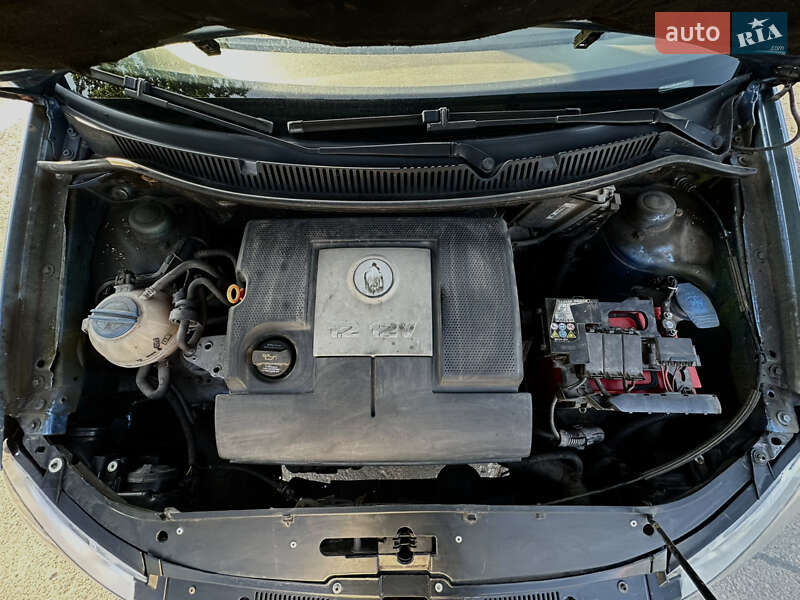 Хэтчбек Volkswagen Polo 2005 в Львове