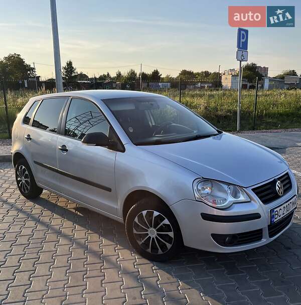 Хэтчбек Volkswagen Polo 2008 в Стрые