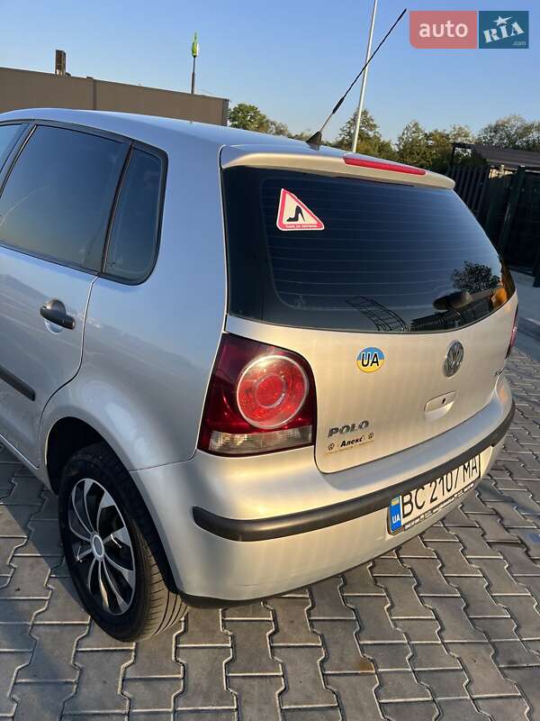 Хэтчбек Volkswagen Polo 2008 в Стрые