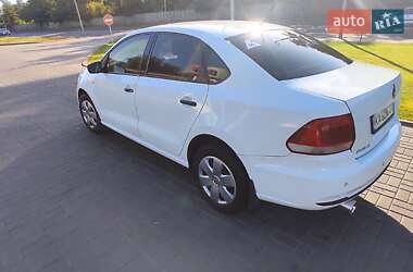 Седан Volkswagen Polo 2016 в Києві
