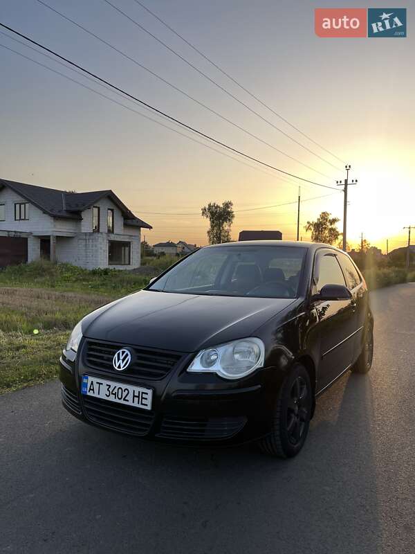 Хетчбек Volkswagen Polo 2005 в Івано-Франківську