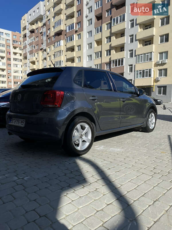 Хэтчбек Volkswagen Polo 2010 в Львове