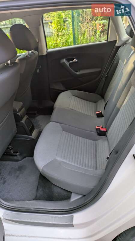Хетчбек Volkswagen Polo 2011 в Львові фото 27 Хетчбек Volkswagen Polo 2011 в Львові
