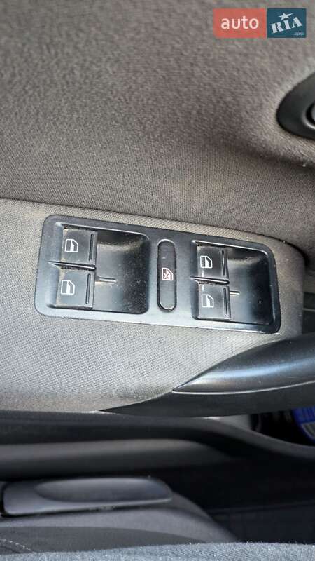 Хетчбек Volkswagen Polo 2011 в Львові фото 32 Хетчбек Volkswagen Polo 2011 в Львові