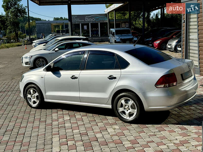 Седан Volkswagen Polo 2013 в Виннице