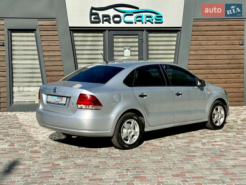 Седан Volkswagen Polo 2013 в Виннице