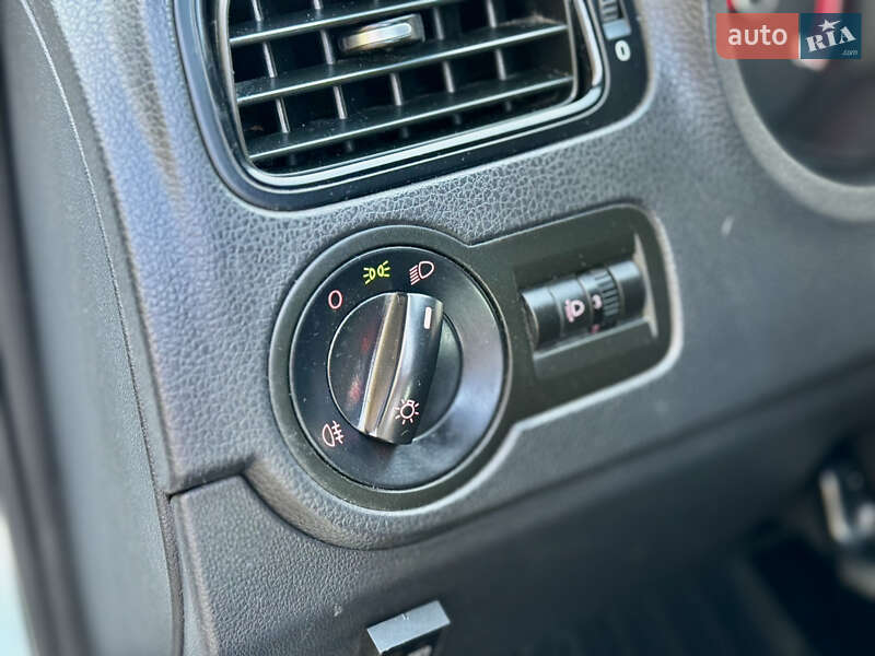 Седан Volkswagen Polo 2017 в Киеве