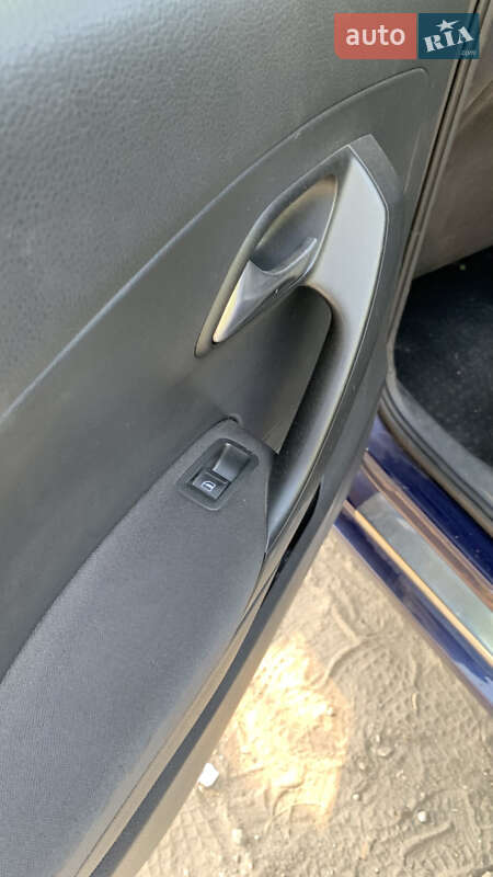 Хэтчбек Volkswagen Polo 2010 в Ровно