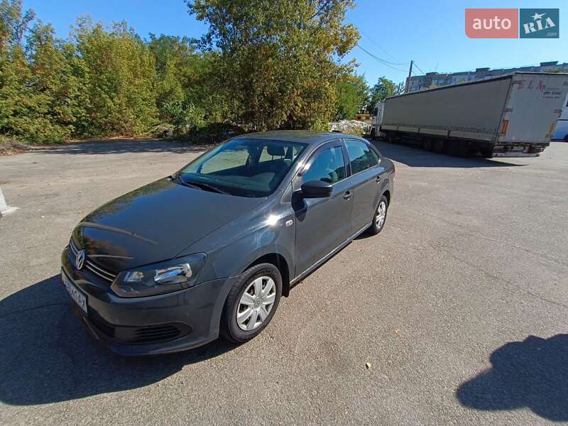 Седан Volkswagen Polo 2012 в Чернігові