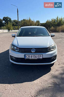 Седан Volkswagen Polo 2015 в Прилуках