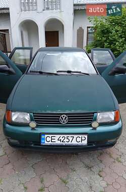 Седан Volkswagen Polo 1996 в Черновцах