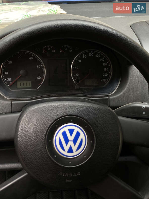 Хэтчбек Volkswagen Polo 2002 в Мукачево