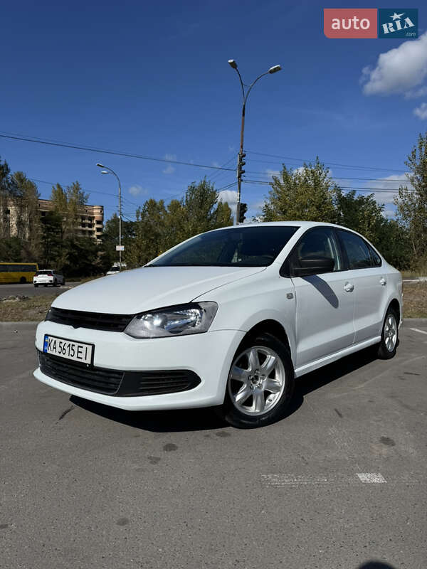 Седан Volkswagen Polo 2015 в Києві фото 2 Седан Volkswagen Polo 2015 в Києві