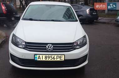 Седан Volkswagen Polo 2016 в Киеве