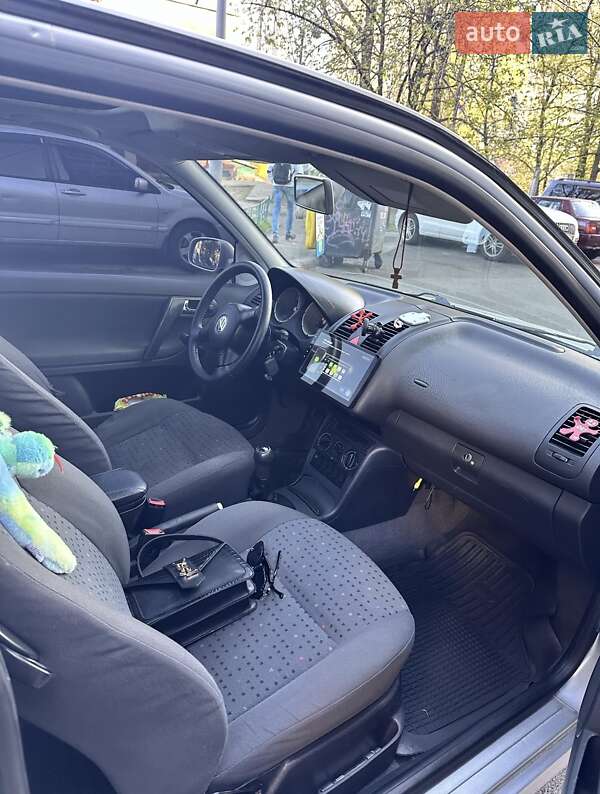 Хэтчбек Volkswagen Polo 2001 в Киеве