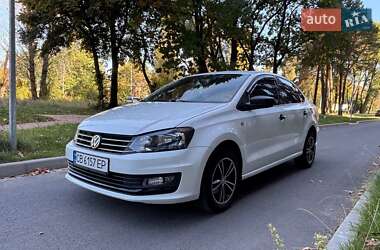 Седан Volkswagen Polo 2019 в Чернигове