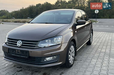 Седан Volkswagen Polo 2016 в Желтых Водах