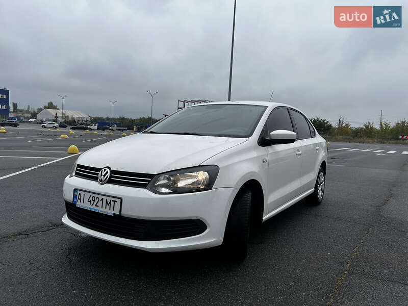 Седан Volkswagen Polo 2012 в Киеве